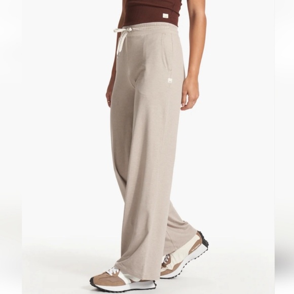 Vuori Pants - VUORI Halo Essential Wide-leg High Rise Pants Size Small